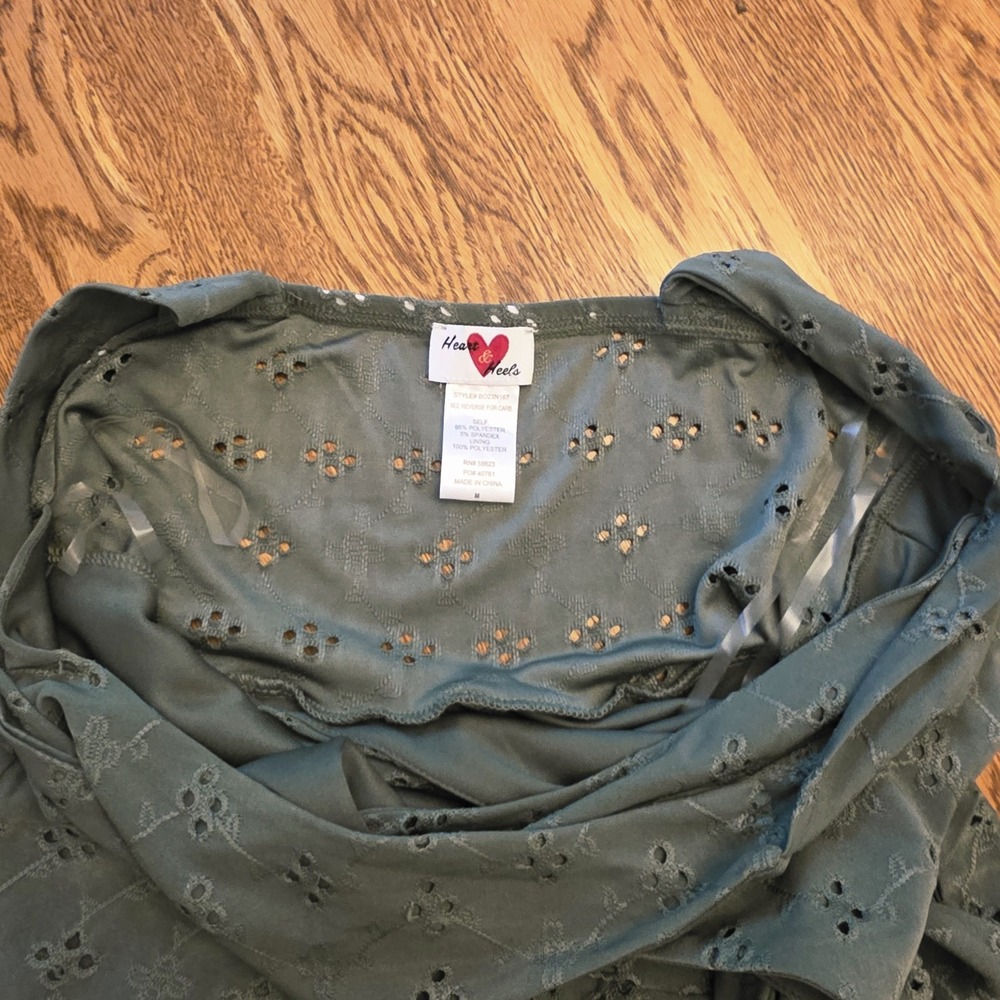 Heart And Heels Eyelet Dress Jumper Juniors M Sage Green Boho Casual Embroidered - Picture 12 of 13